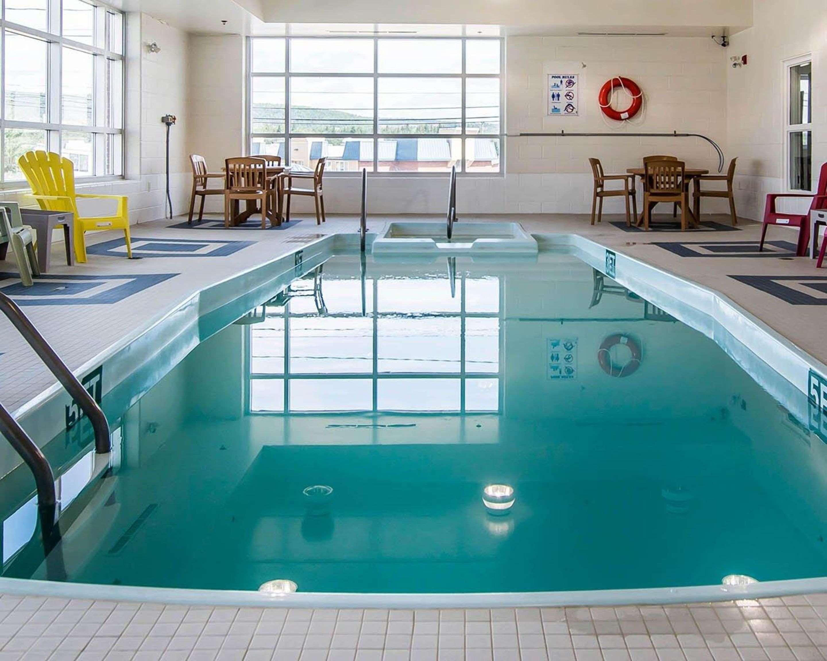 Quality Inn Монктон Экстерьер фото