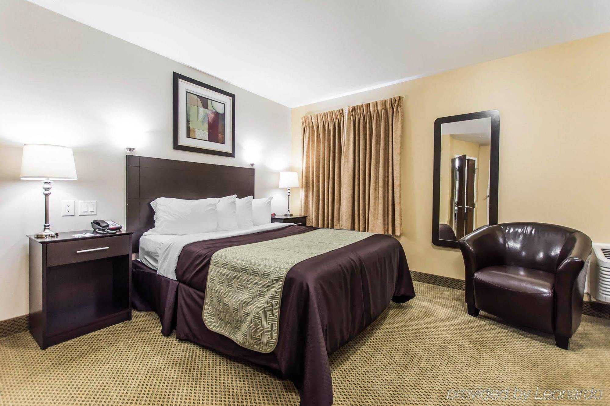 Quality Inn Монктон Экстерьер фото